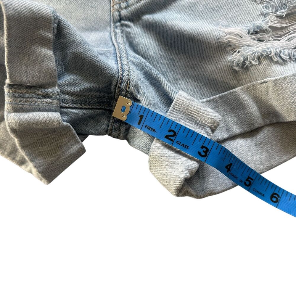 Hollister High Rise Boyfriend Short SZ 11 / 30 Light Wash Distressed Button Fly - Picture 8 of 11